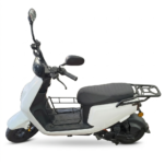 Scooter elettrico modello popolare per la consegna di pizza con grande box posteriore